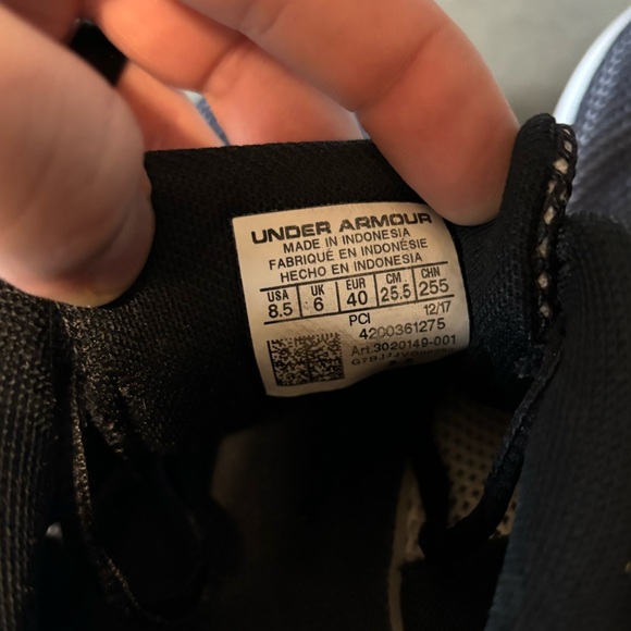 Under Armour UA Squad 2 Athletic Shoes White And Black Size Women’s 8.5 - Picture 12 of 12